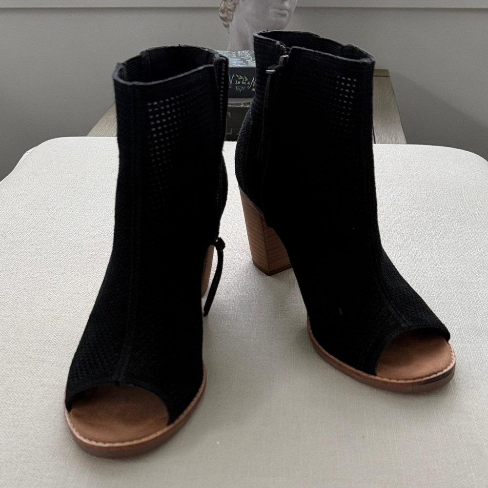 Open toe TOMS heels